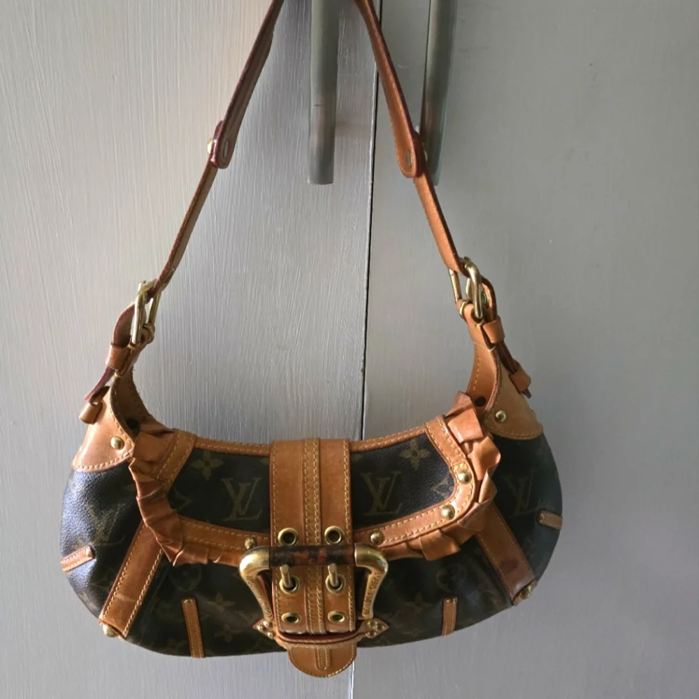 2014 Limited edition lenore with flaws as shown